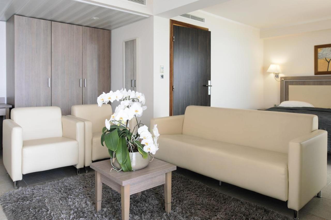 Villa Azur Villeneuve-Loubet Exterior foto